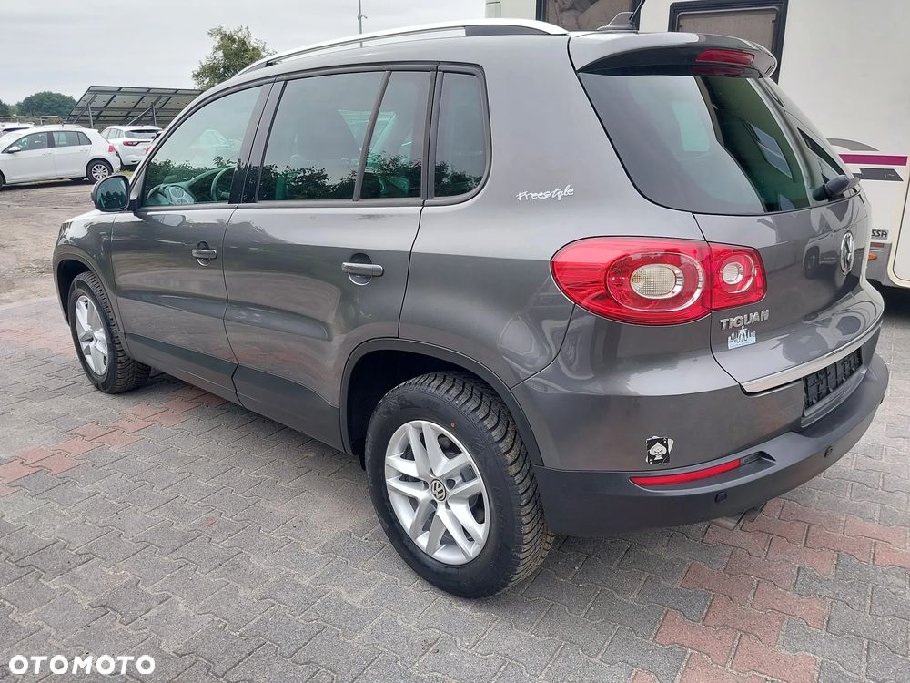 Volkswagen Tiguan 2.0 TDI BlueMot Trend&Fun - 2
