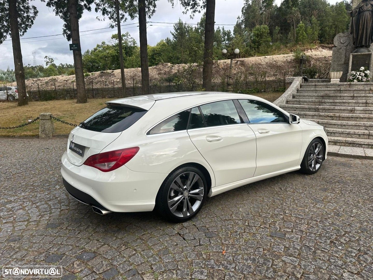 Mercedes-Benz CLA 180 d Shooting Brake Urban - 24