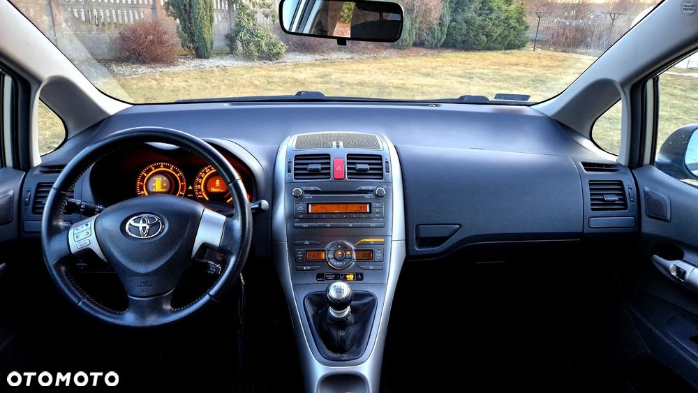 Toyota Auris 1.6 Sol - 13