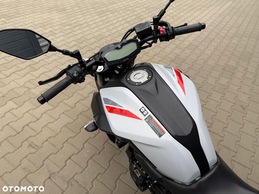 Yamaha MT - 10