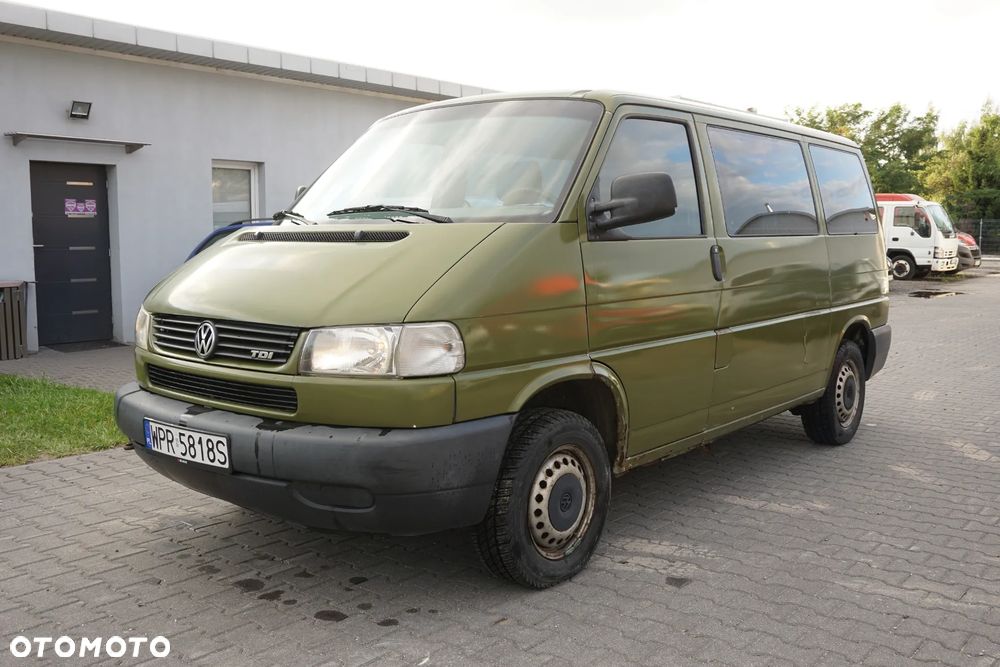 Volkswagen Transporter - 1