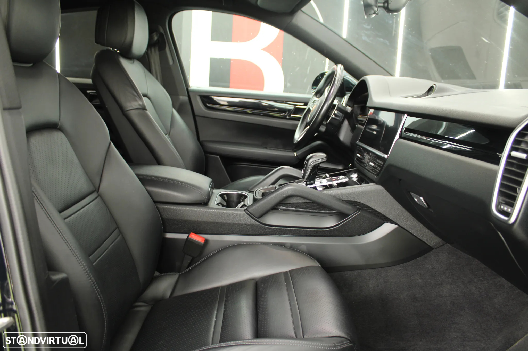 Porsche Cayenne Coupé E-Hybrid - 27