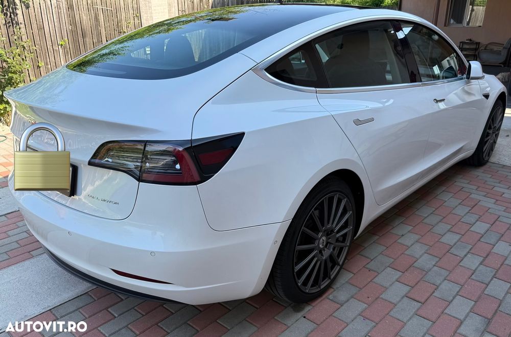 Tesla Model 3 Langstreckenbatterie Allradantrieb Dual Motor - 3