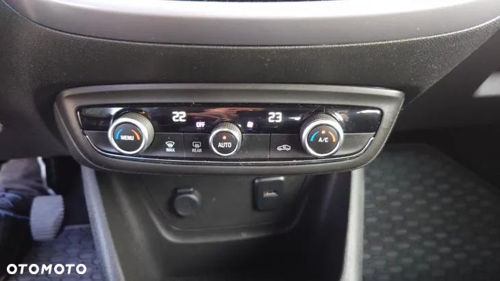 Opel Crossland X - 18