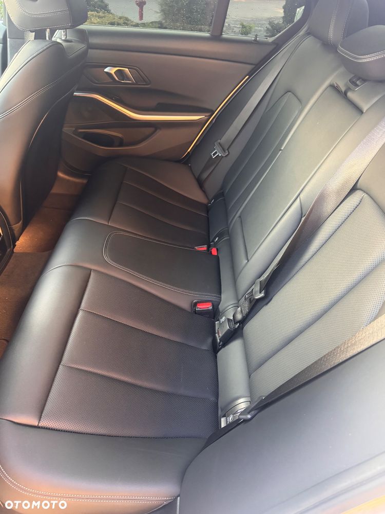 BMW Seria 3 - 8