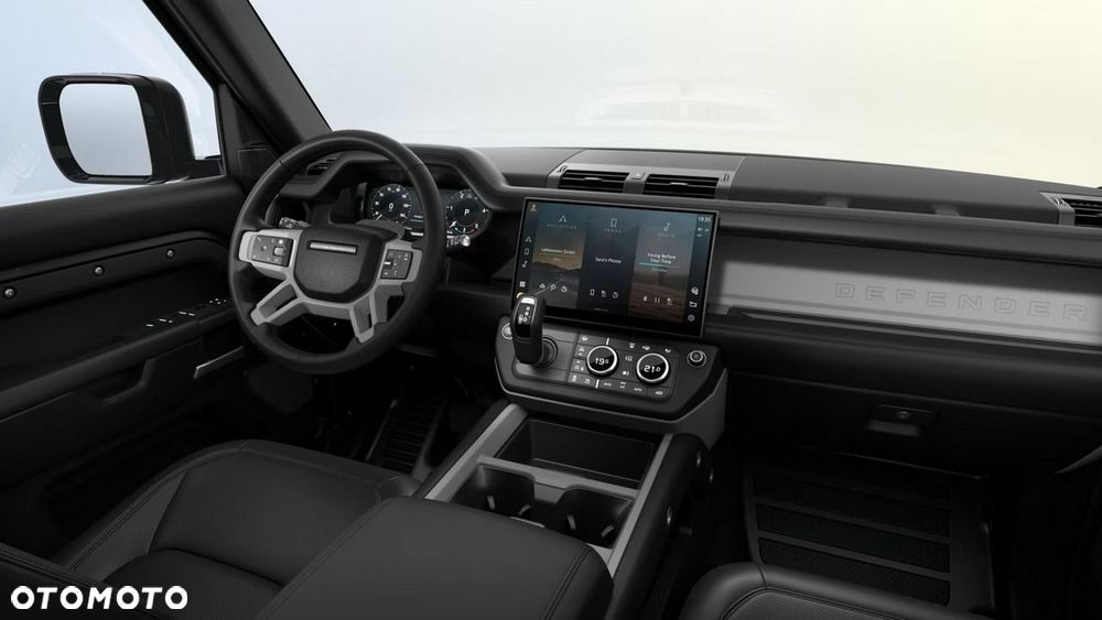 Land Rover Defender - 6