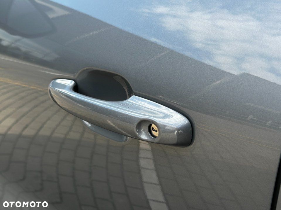Ford Kuga - 11