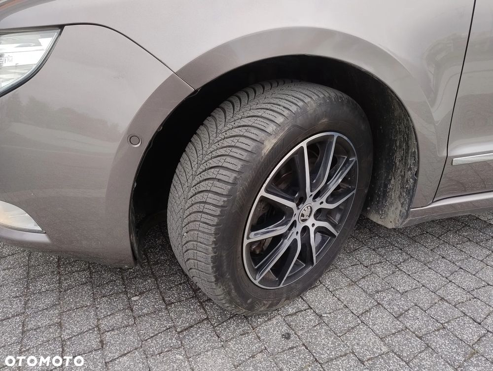 Skoda Superb 2.0 TDI Exclusive - 37