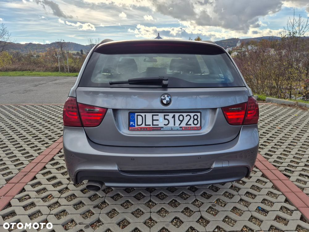 BMW Seria 3 320d - 12