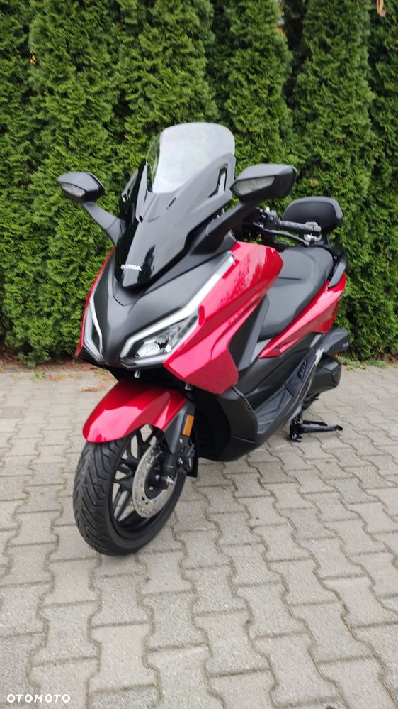 Honda NSS - 16