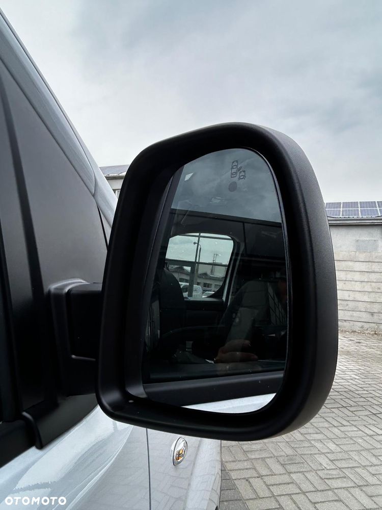 Opel Vivaro - 15