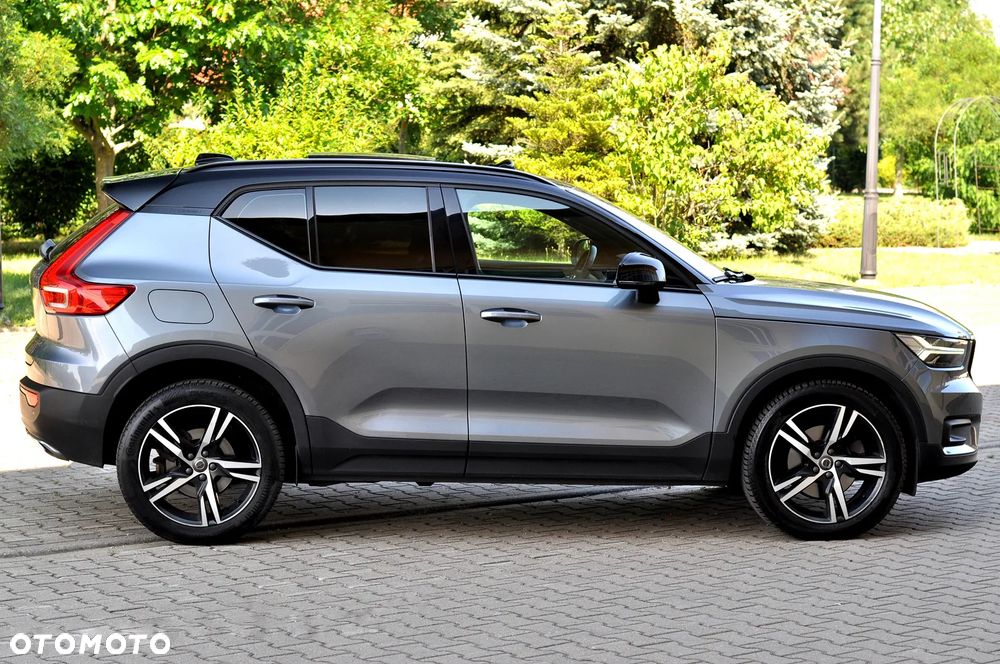 Volvo XC 40 D4 AWD Geartronic R-Design - 4