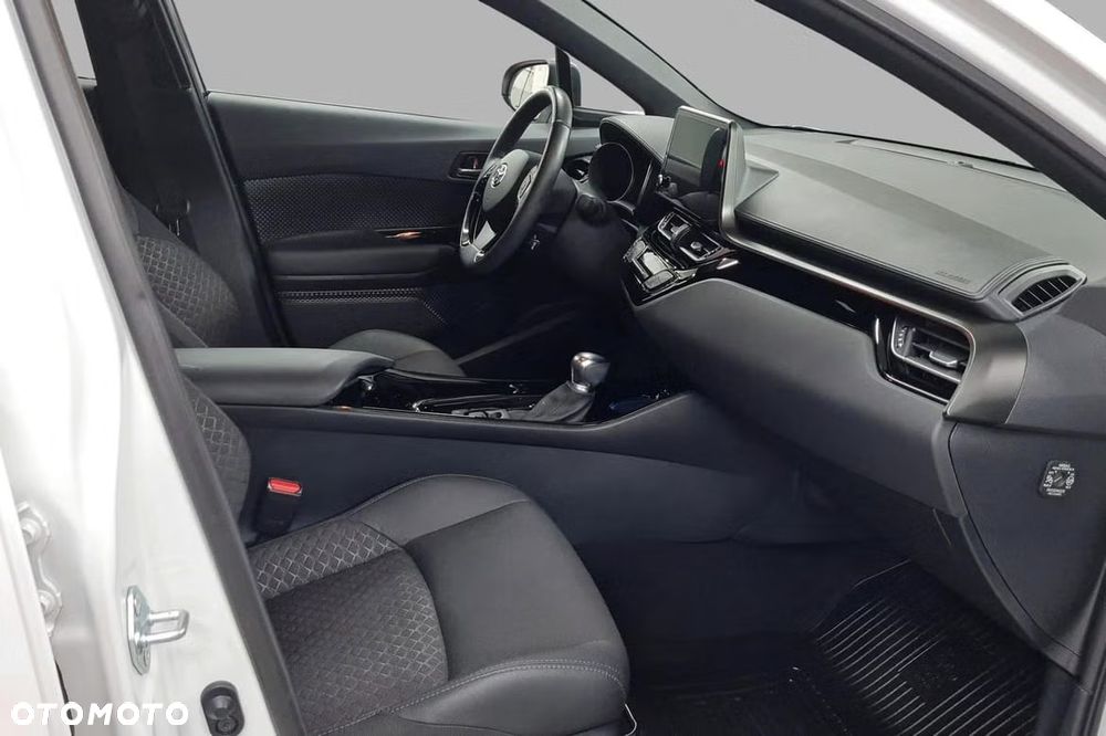 Toyota C-HR Lounge - 16