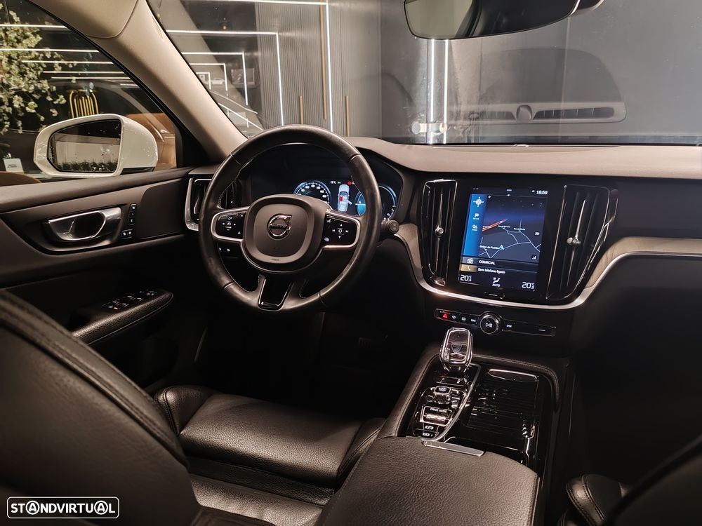 Volvo V60 2.0 T8 AWD TE Inscription - 9