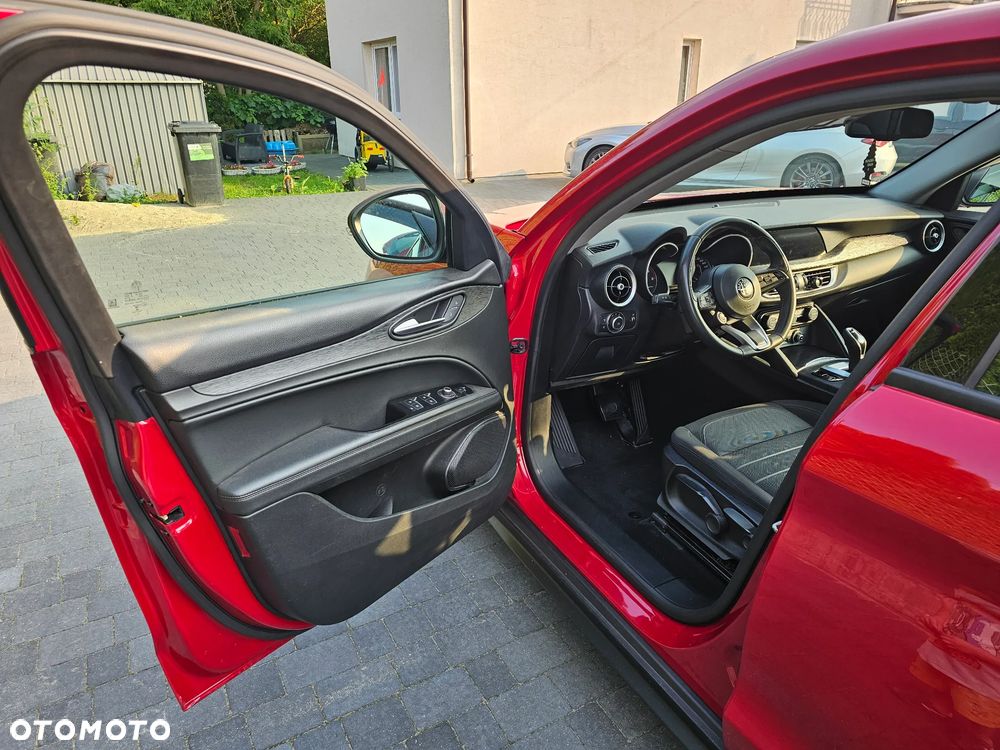 Alfa Romeo Stelvio 2.2 16V AT8 Q4 Business - 6