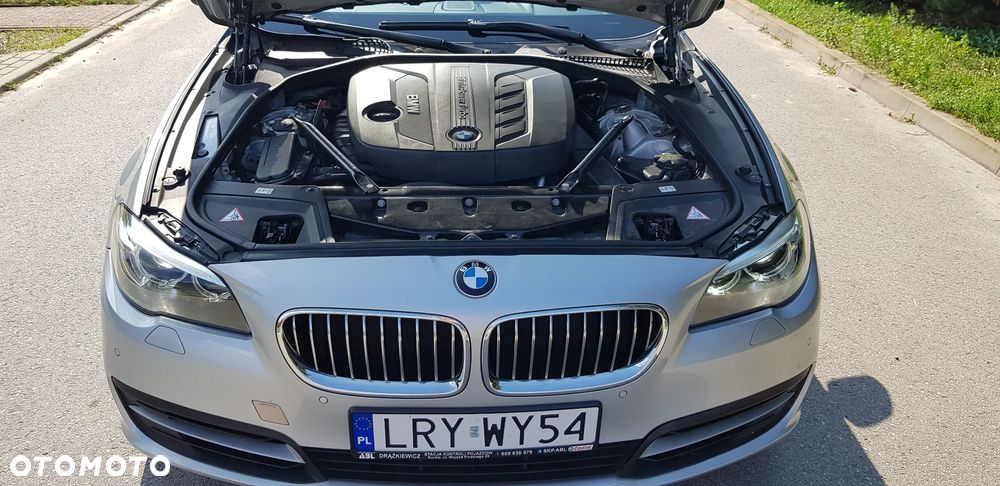 BMW Seria 5 525d Sport-Aut Luxury Line - 20