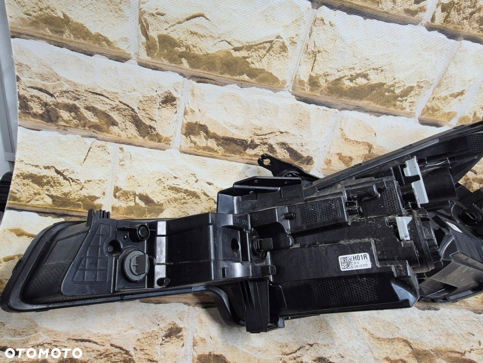 hyundai elantra VII 7 zwykła lampa soczewka europejsa oryginał demontaż - 12