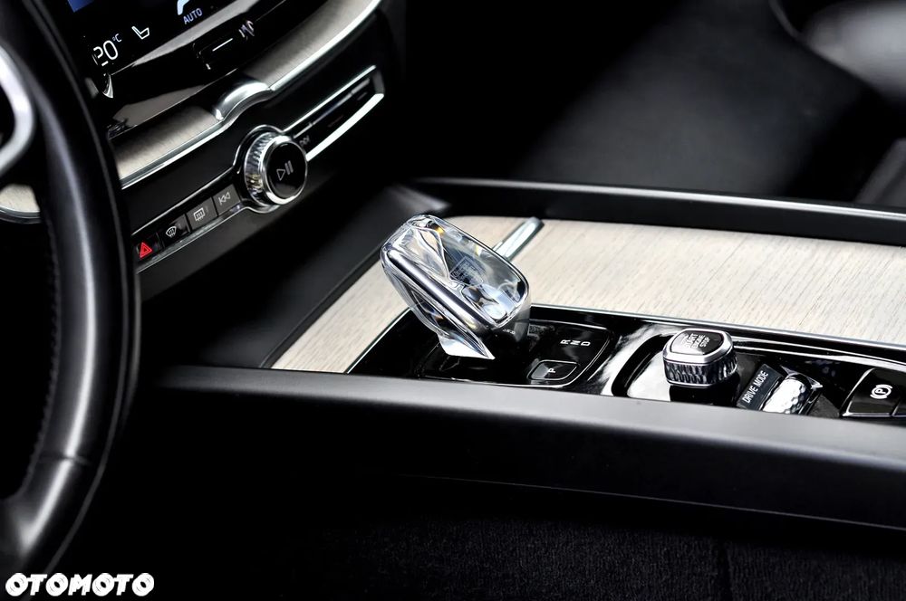 Volvo XC 60 B4 D Geartronic Inscription - 32