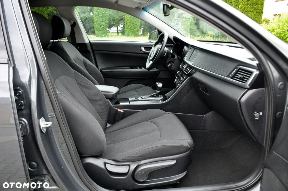 Kia Optima - 17
