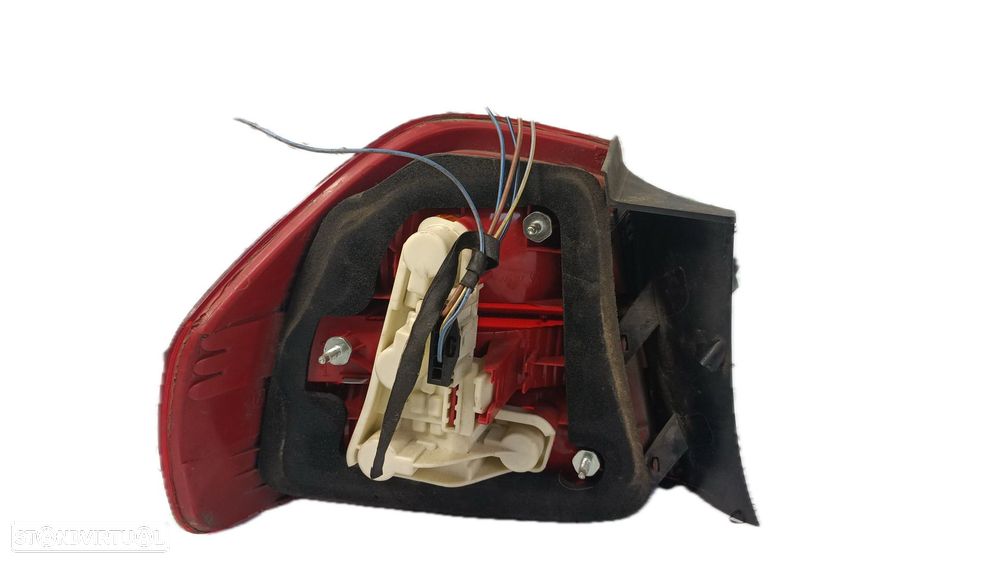 Farolim Dto Bmw 3 (E90) - 2