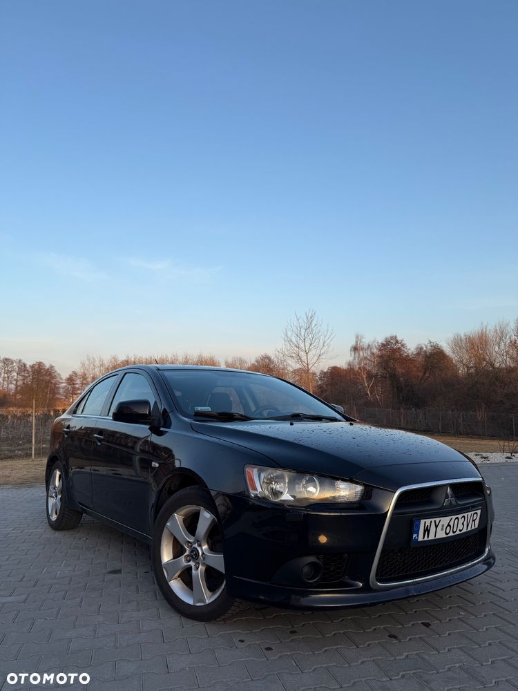 Mitsubishi Lancer - 2