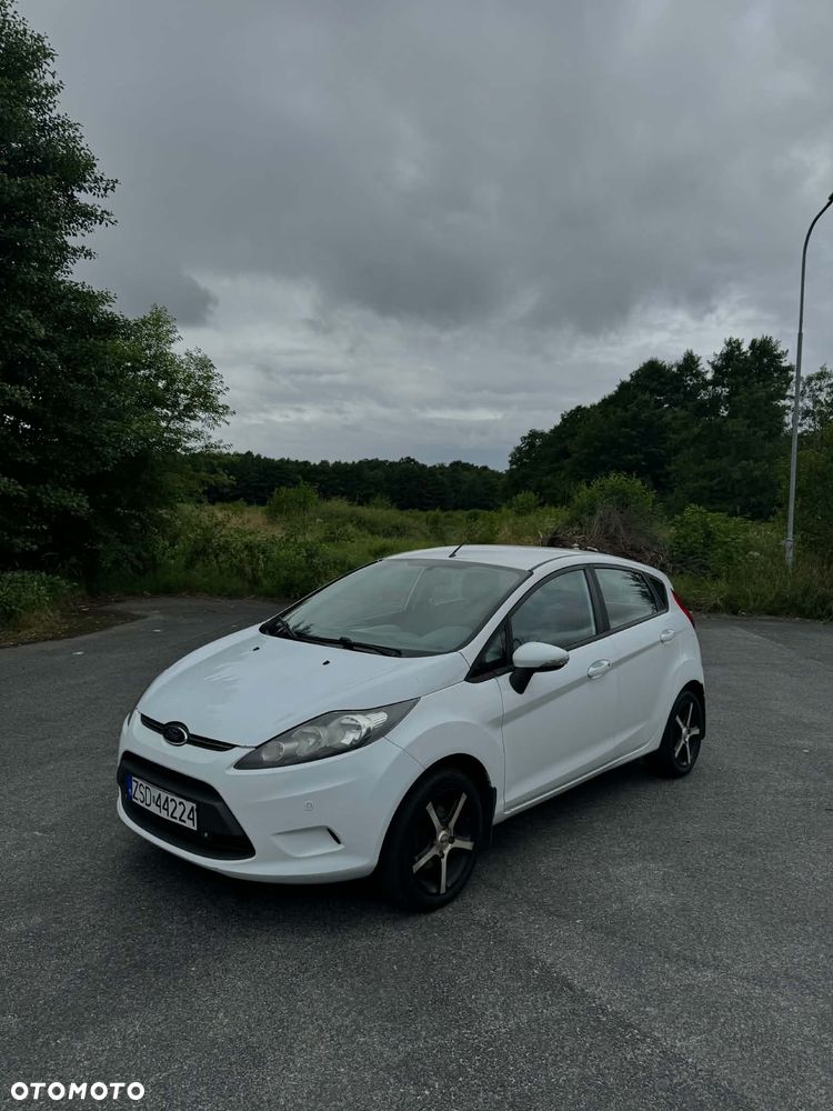Ford Fiesta 1.6 TDCi DPF Trend - 1