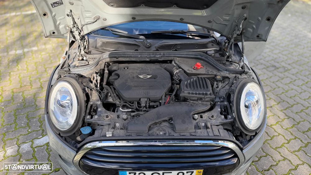 MINI 5 Portas Cooper D Auto - 46