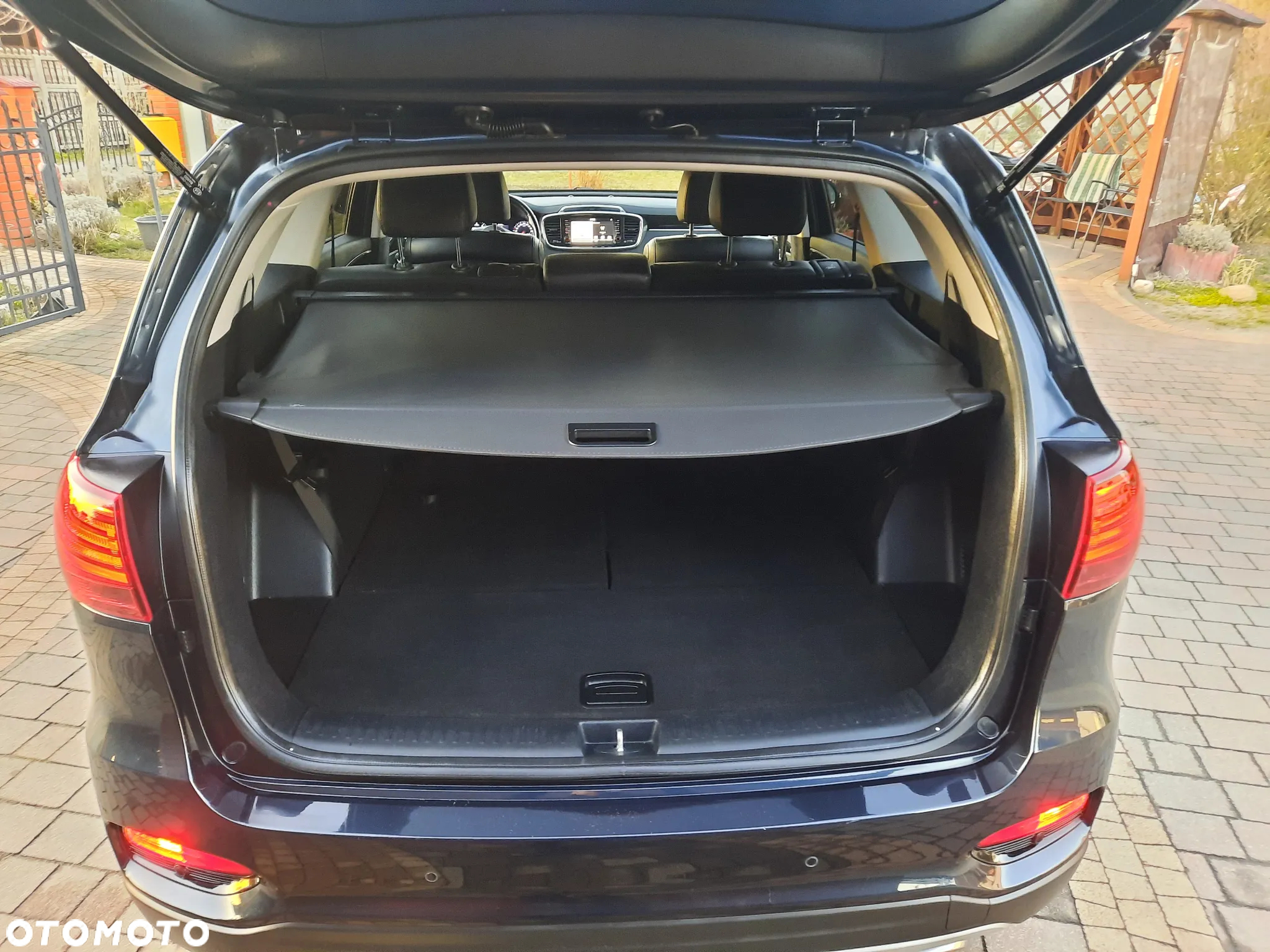 Kia Sorento - 10