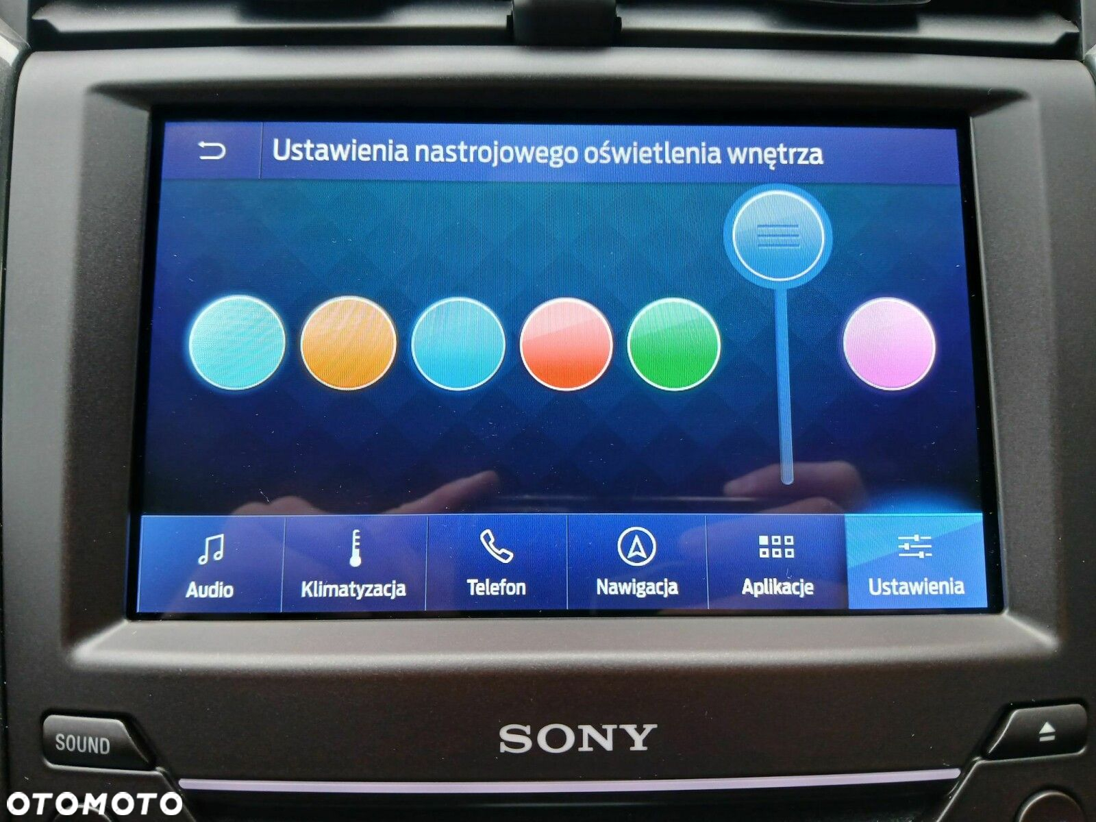 Ford Mondeo 2.0 Hybrid Titanium - 24