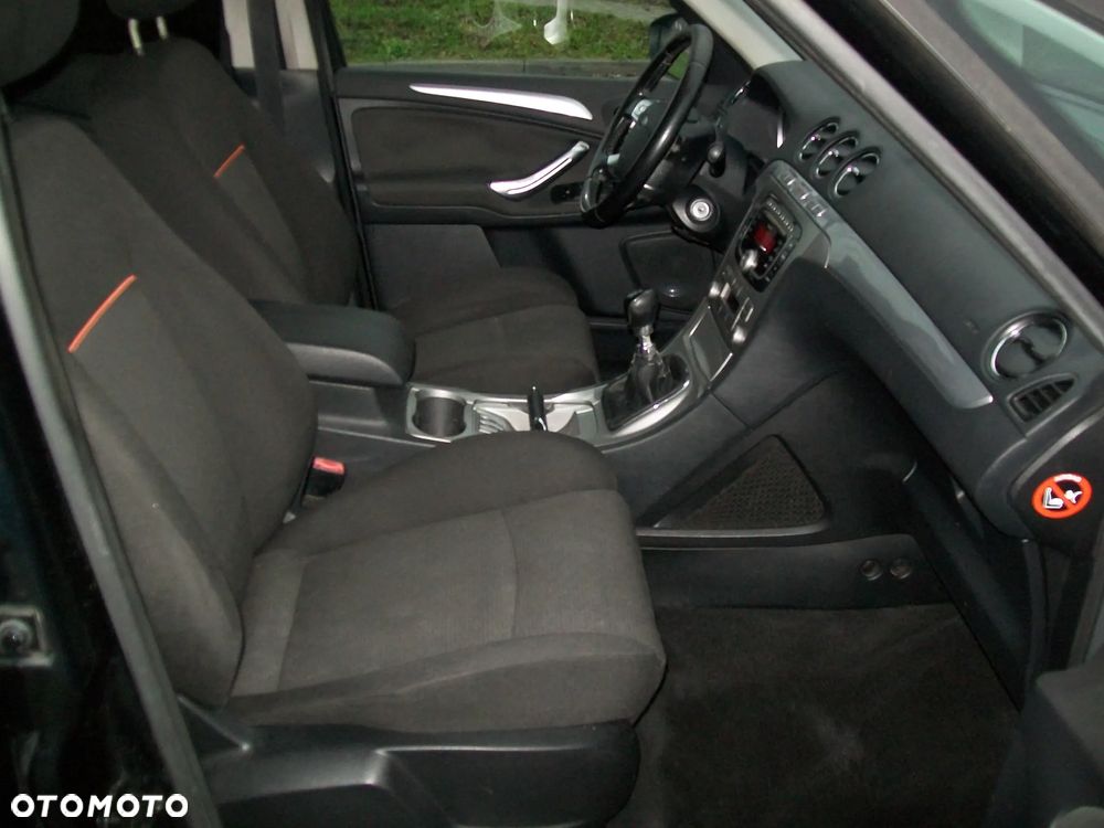 Ford S-Max - 5