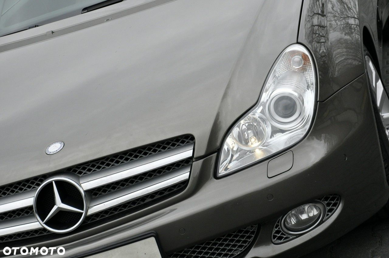 Mercedes-Benz CLS - 21