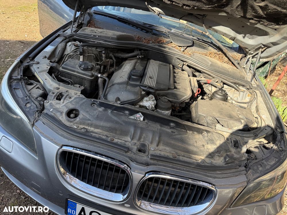 BMW Seria 5 530iA - 8