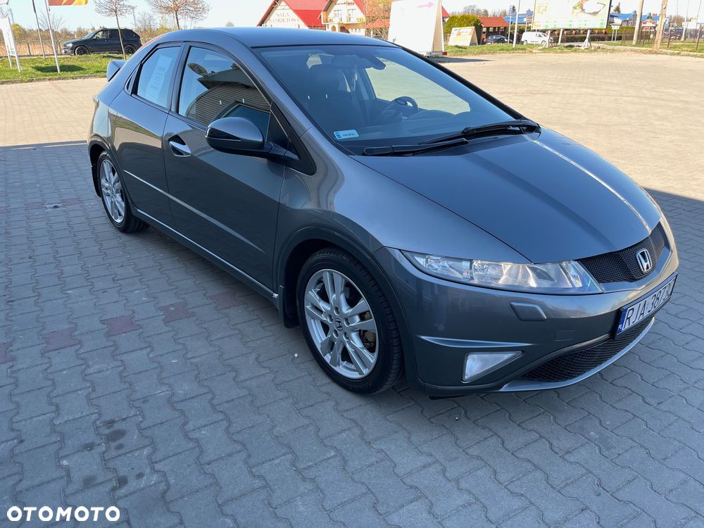 Honda Civic 1.8 Sport - 12