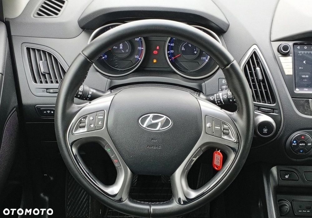 Hyundai ix35 - 24