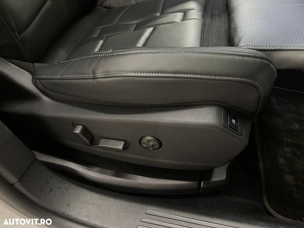 DS Automobiles DS 7 Crossback PHEV 300 cp 4wd Louvre - 30