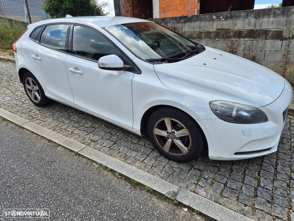 Volvo V40 D2 Kinetic - 9