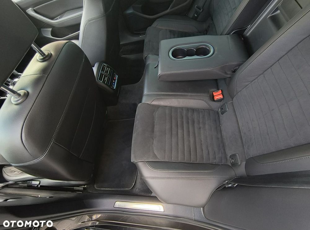 Volkswagen Passat 2.0 TSI BMT 4Mot Highline DSG - 17