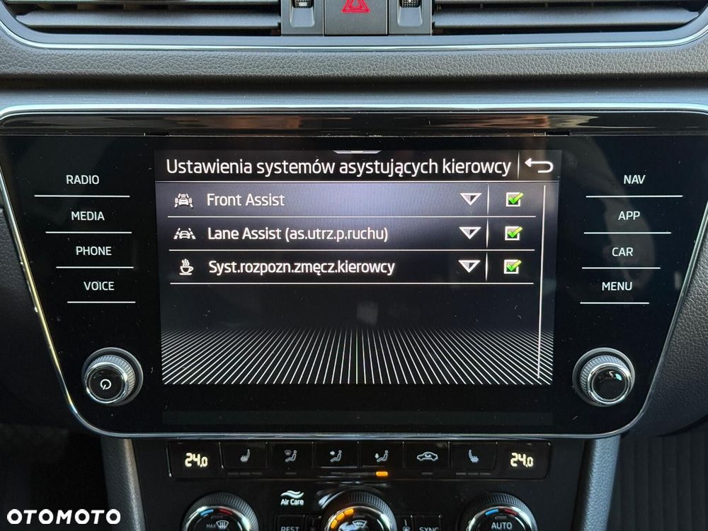 Skoda Superb 2.0 TDI SCR 4x4 Style DSG - 22