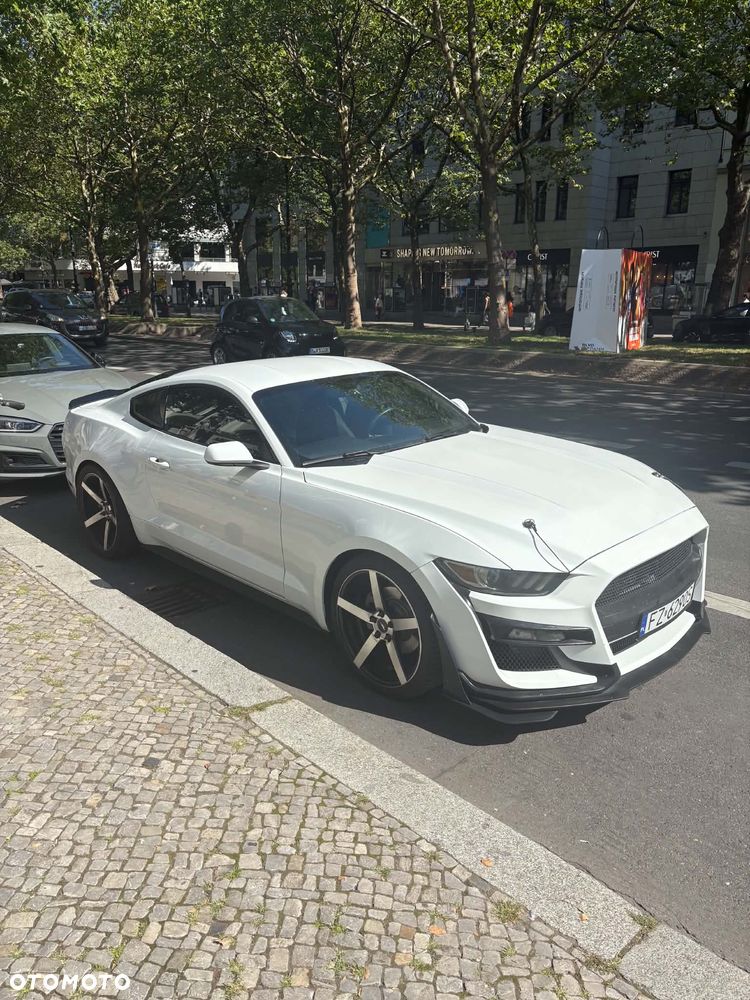 Ford Mustang 3.7 V6 - 6