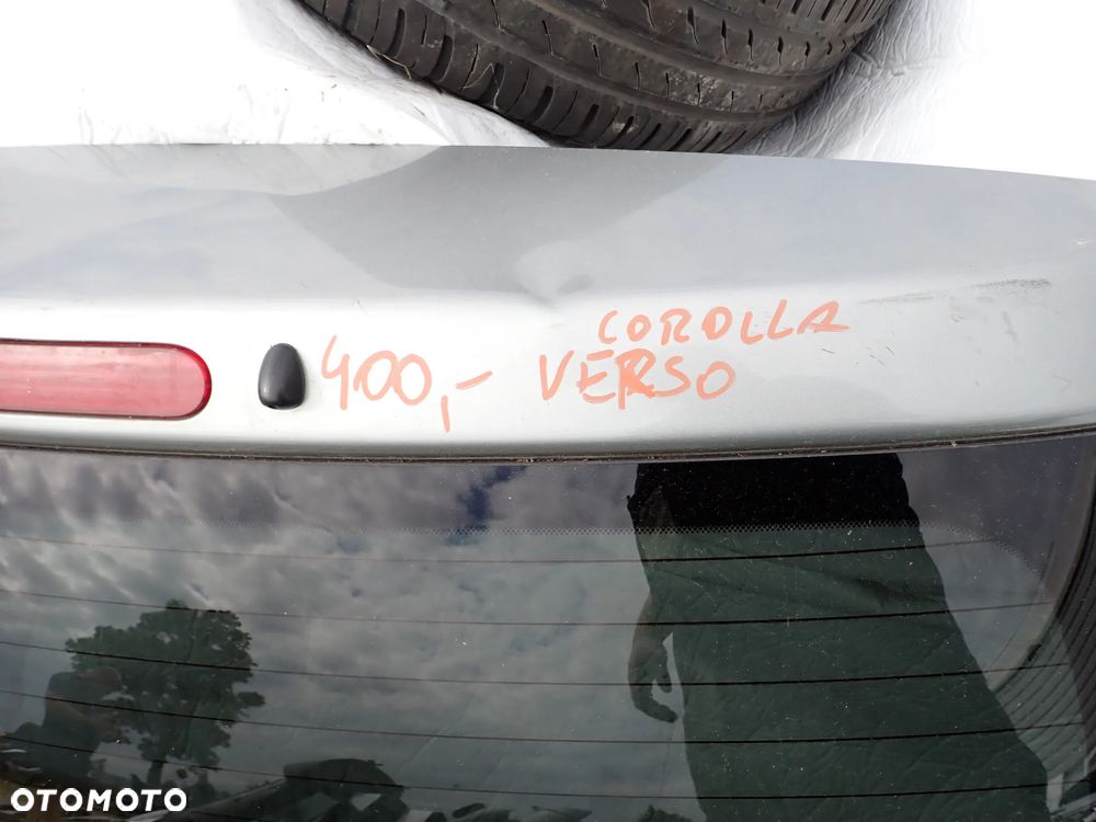 TOYOTA COROLLA VERSO KLAPA BAGAŻNIKA - 2