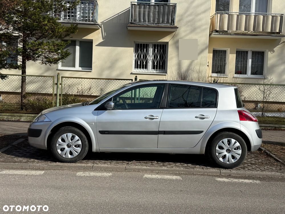 Renault Megane 1.6 16V Dynamique - 8