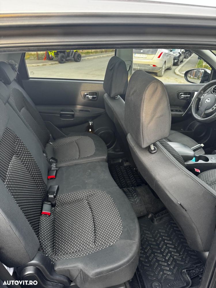 Nissan Qashqai+2 - 4