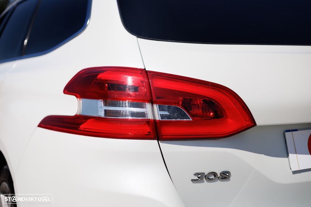 Peugeot 308 SW 1.2 PureTech GT Line - 24