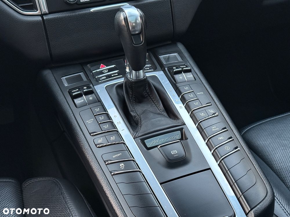 Porsche Macan Standard - 24