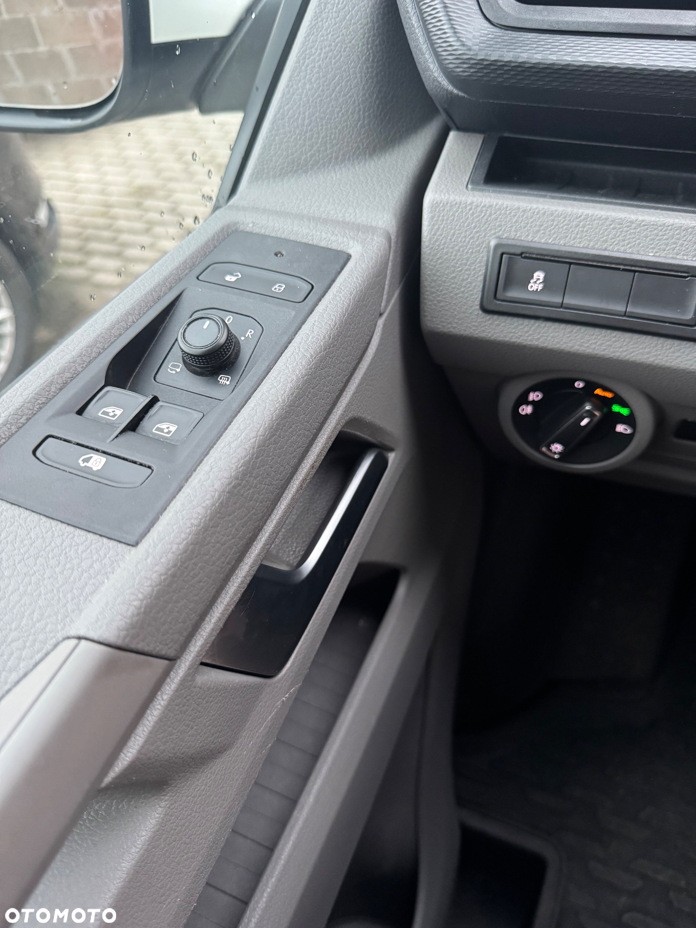 Volkswagen Transporter - 30