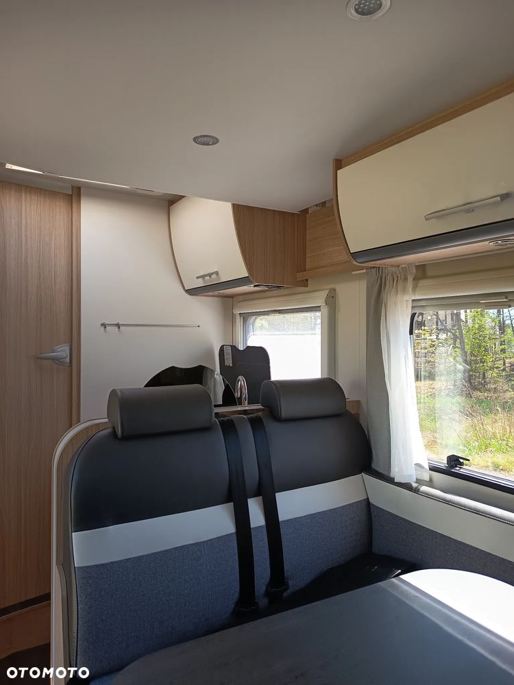 Sunlight Ducato camper - 27