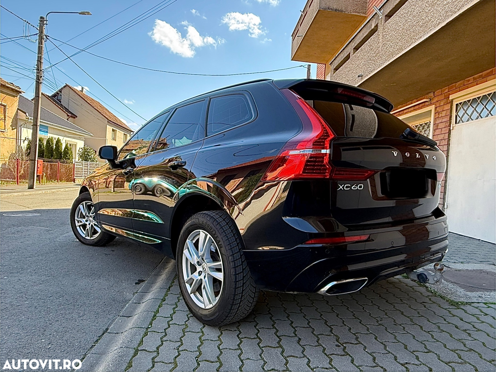 Volvo XC 60 D4 AWD R-Design - 35