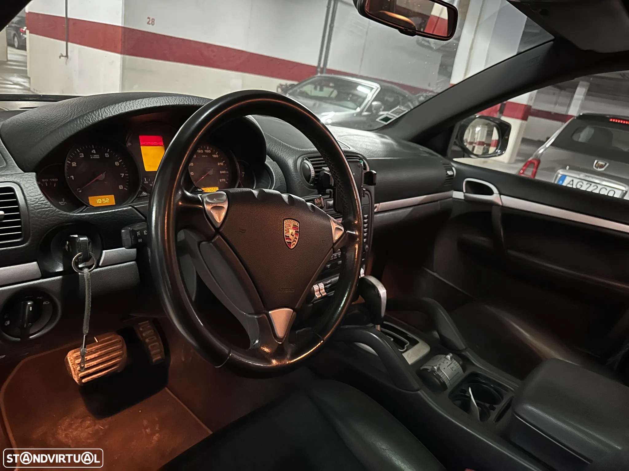 Porsche Cayenne Tiptronic - 12