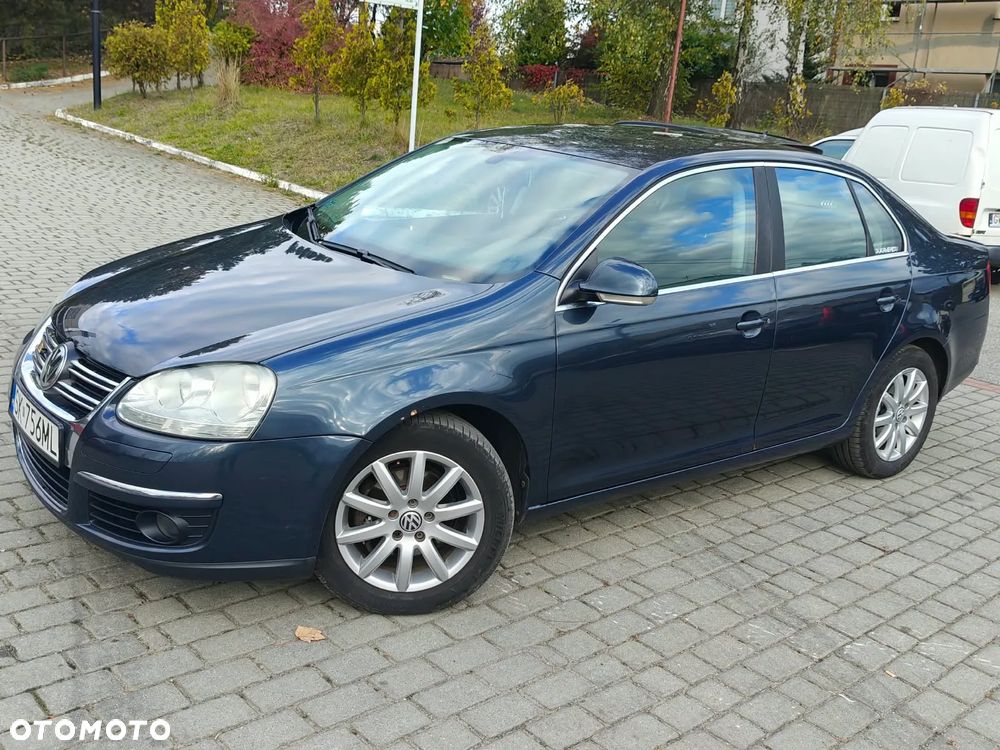 Volkswagen Jetta 1.9 TDI DPF Comfortline - 27