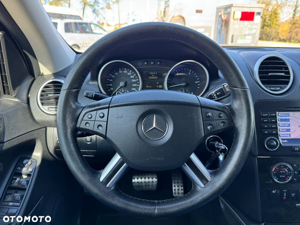 Mercedes-Benz ML 420 CDI 4Matic 7G-TRONIC DPF Edition 10 - 21